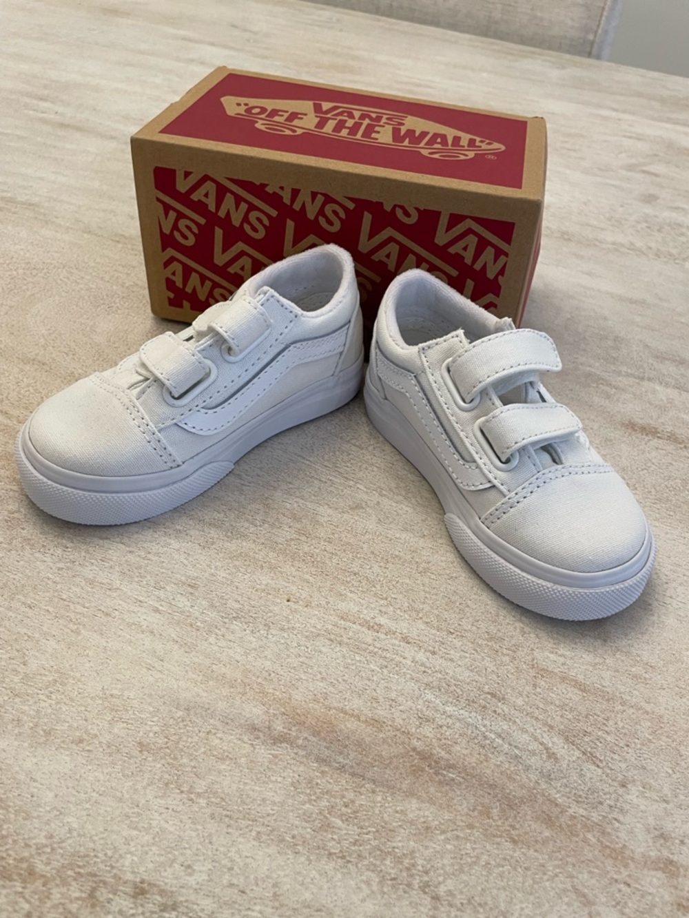 Vans Kids White Velcro Old Skool Sneakers - Classic Low Top
